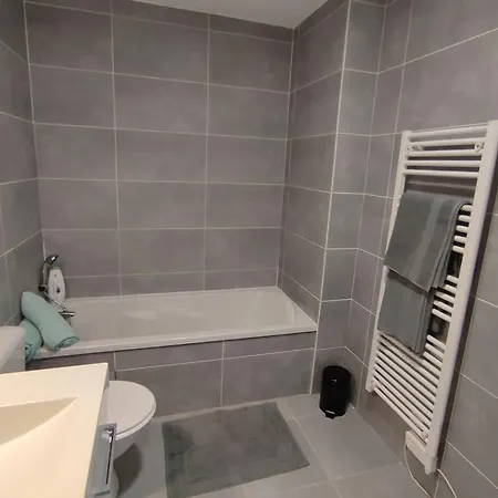 L'escale Favergeoise - Neuf Apartment *